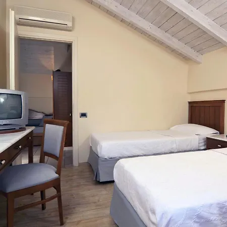 Harmony Hotel Apartments Selianitika Exterior photo