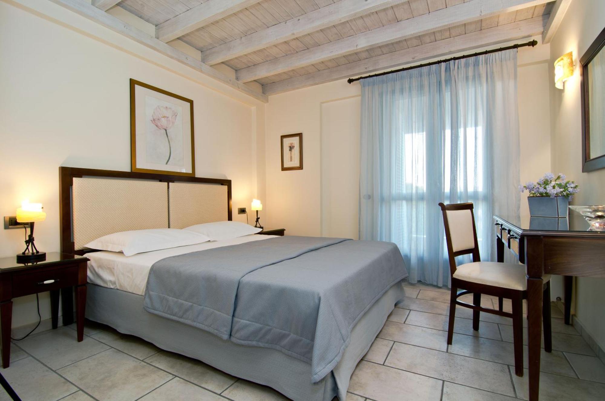 Apartahotel Harmony 4*